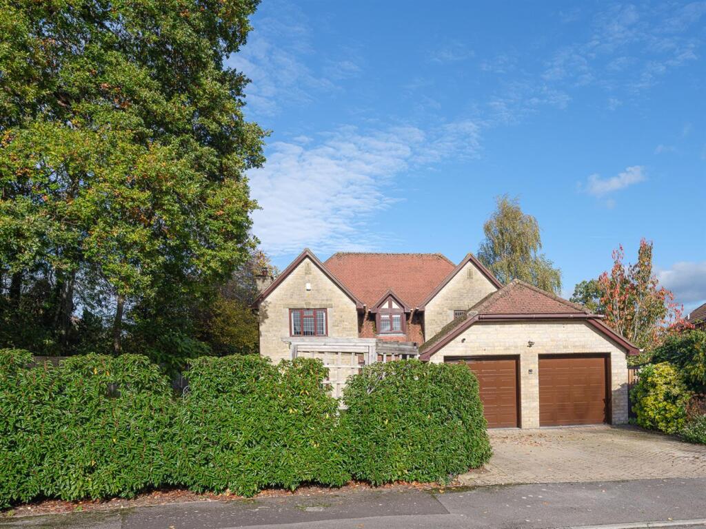 11 Erleigh Drive-56.jpg