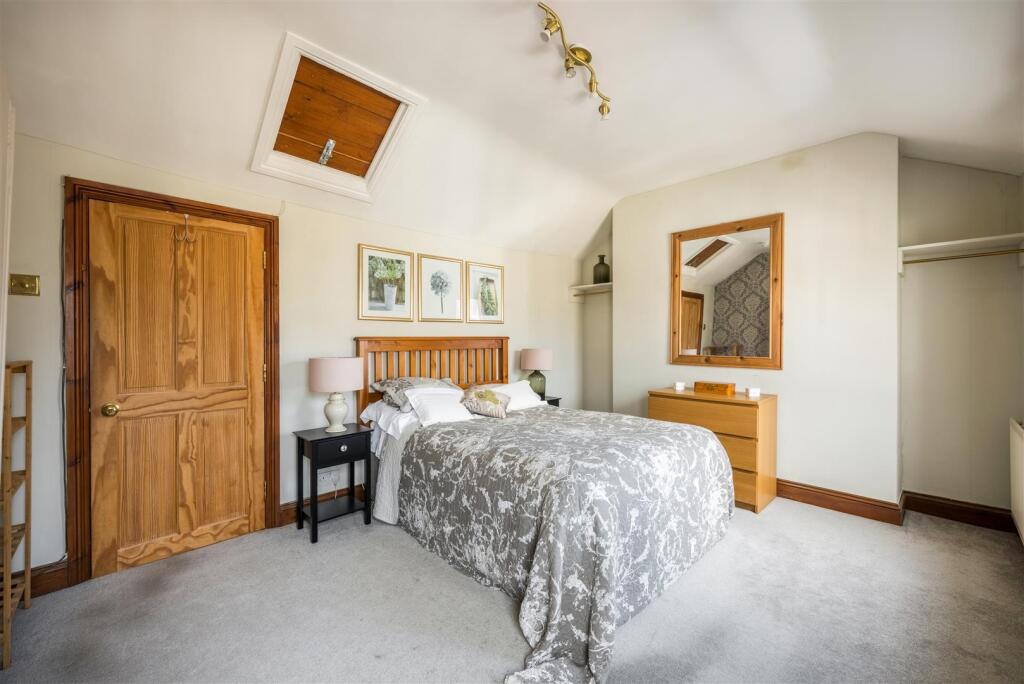 10 Warwick Road-11.jpg