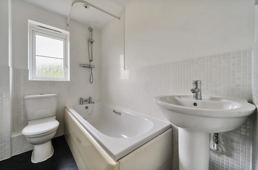 1298278-8-682f0eb...