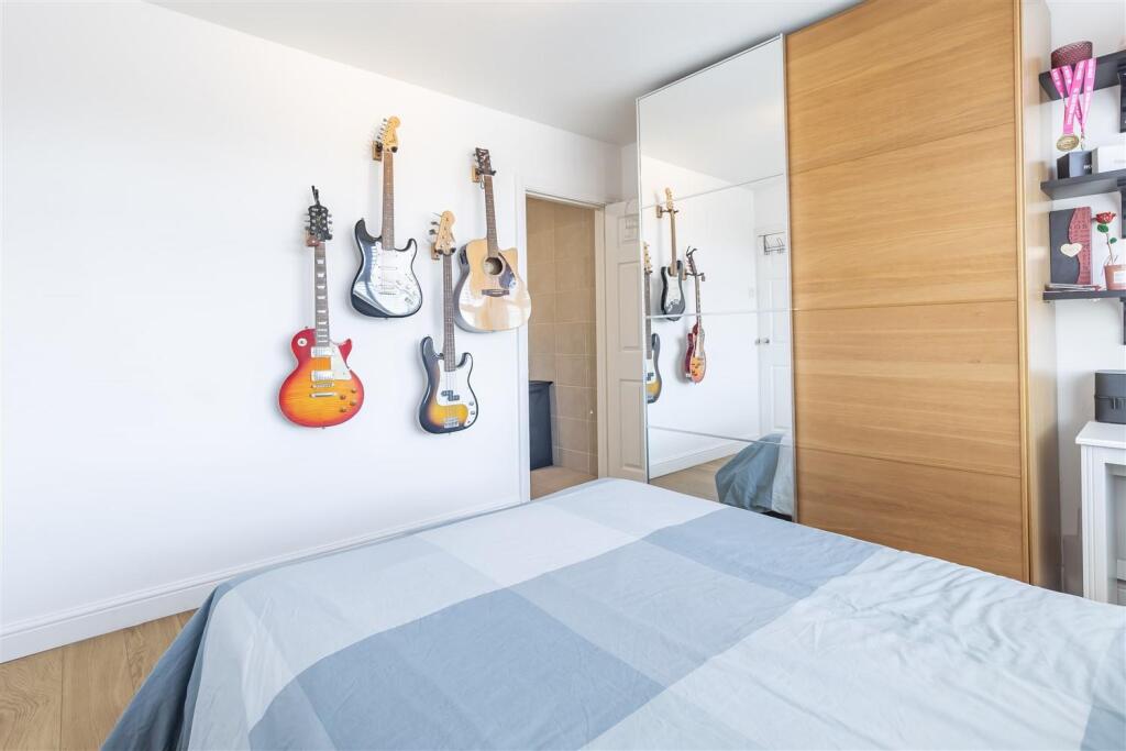 3 New Farm Dr (21).jpg