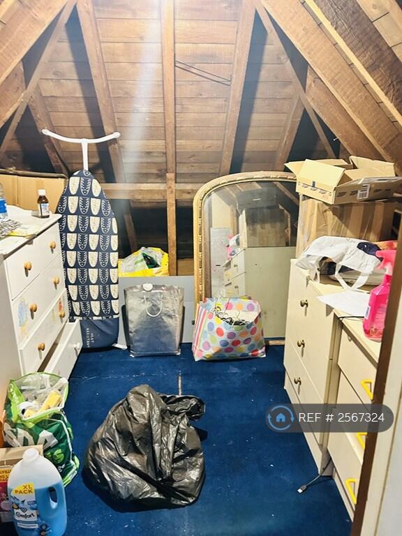 Walk In Storage Cupboard - Private Use