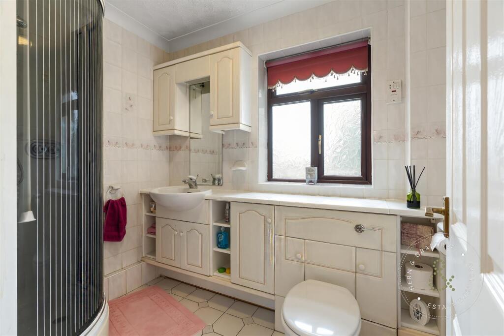 Catherine Drive, Hern Crabtree (11).jpeg