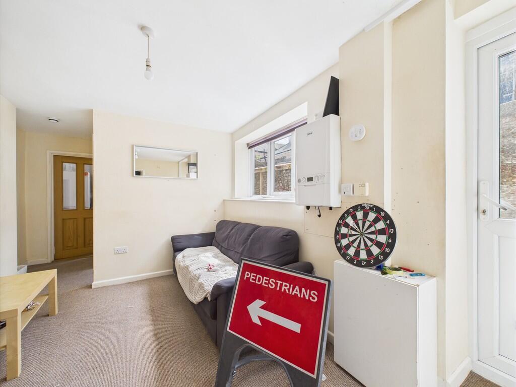 CAM02089G0-PR0503...