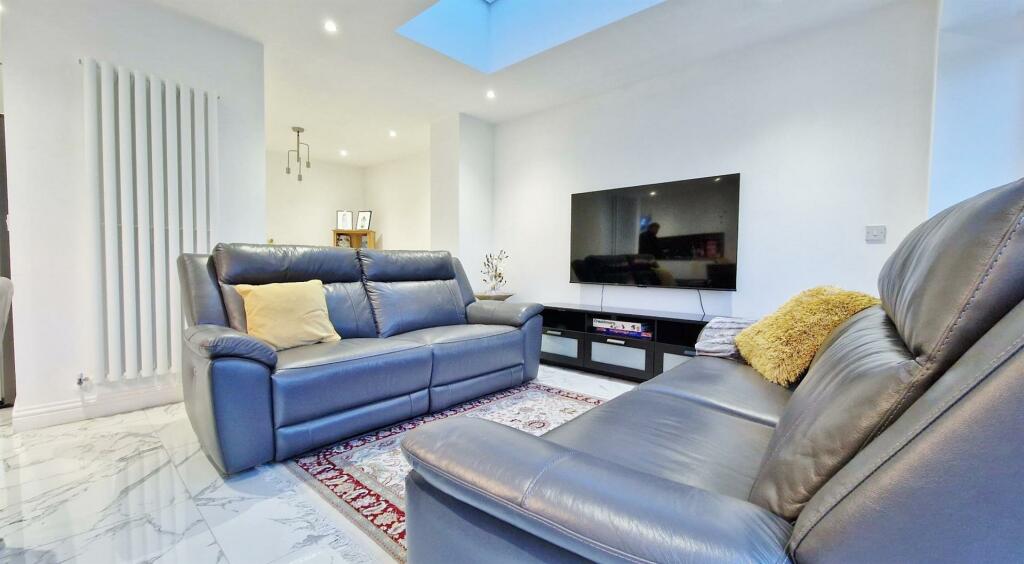 Lounge / Sitting Room