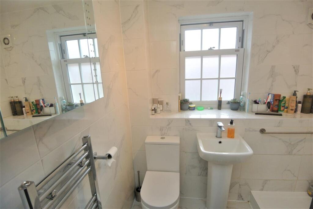Bathroom.JPG