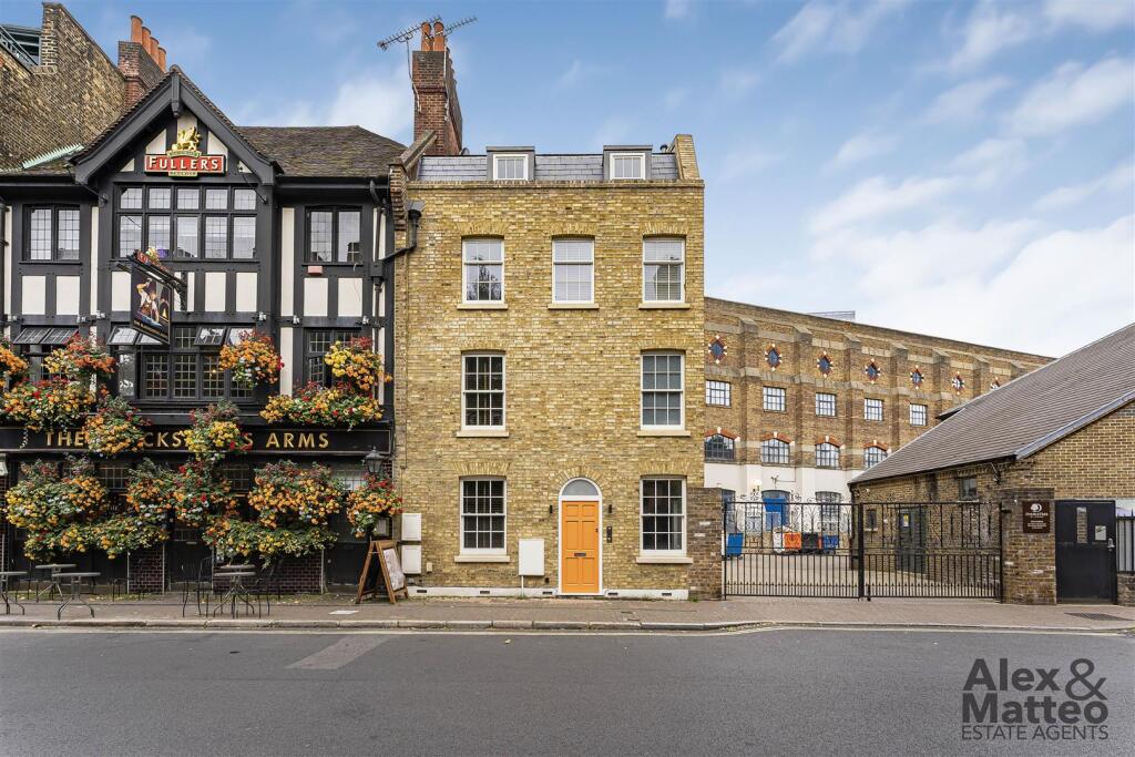Rotherhithe Street