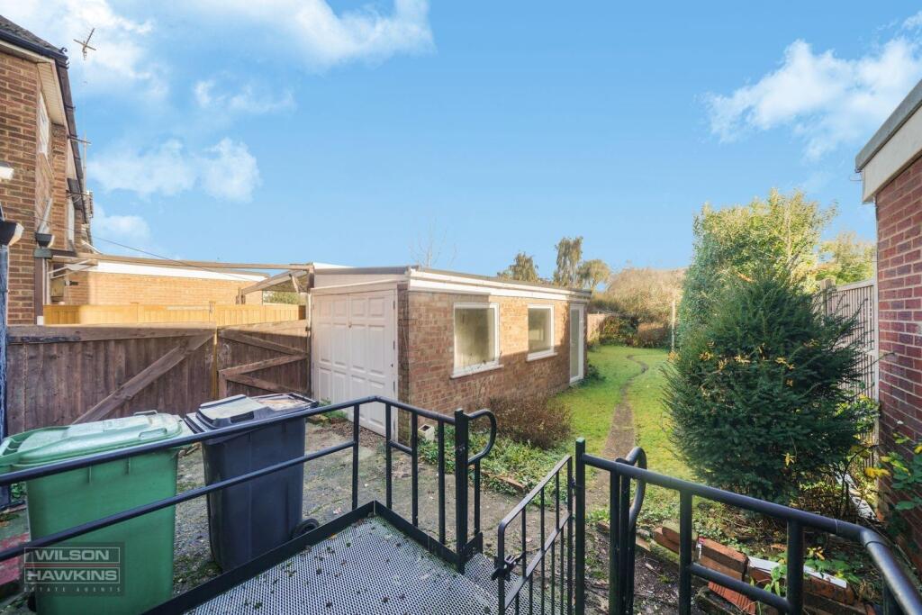 33 Broadfields - 8SQEdz11eOvhAS5jOjoo.jpg