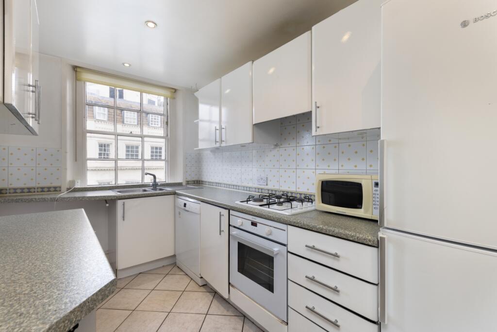 Strathern Place 9...