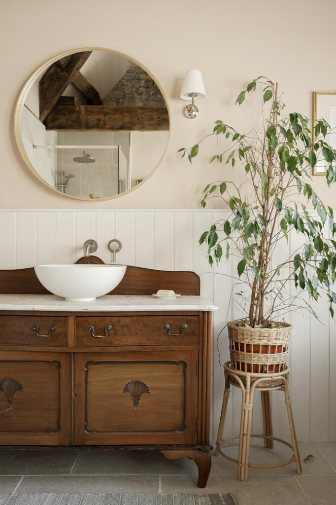 280628 - 12 Whiteheads Lane ph33 copy.jpg