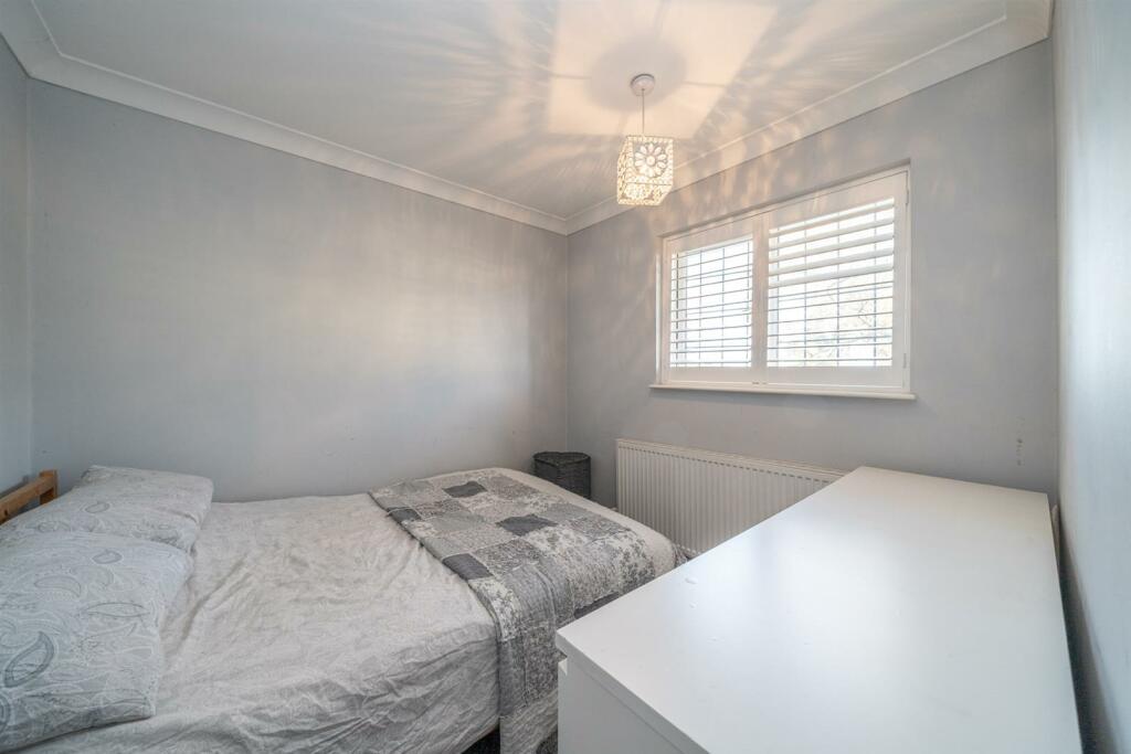 Bedroom2.jpg