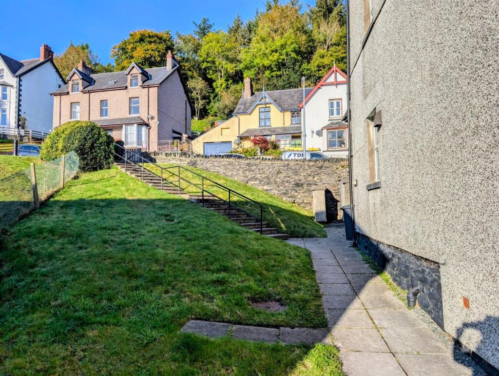 WhatsApp Image 2025-10-17 at 14.42.43_755afdb3.jpg