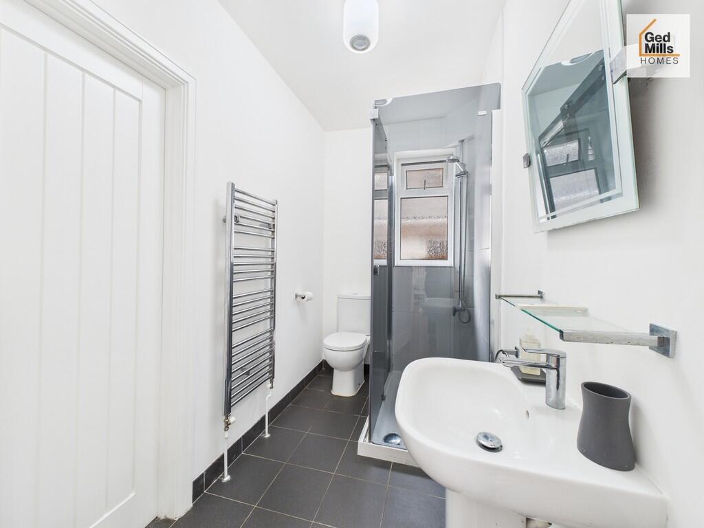 CAM04261G0-PR0076...