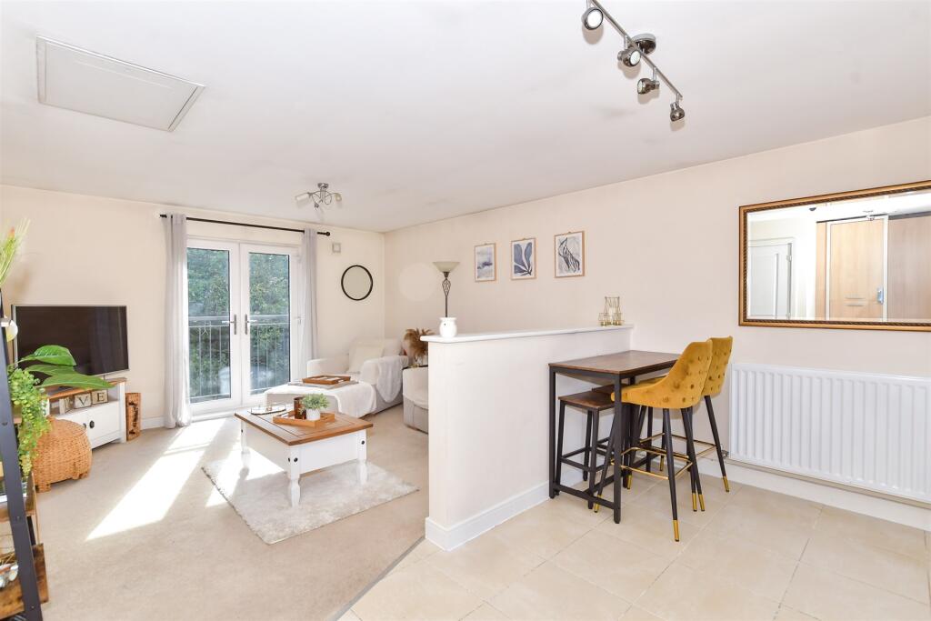 Kitchen/ Lounge/Diner