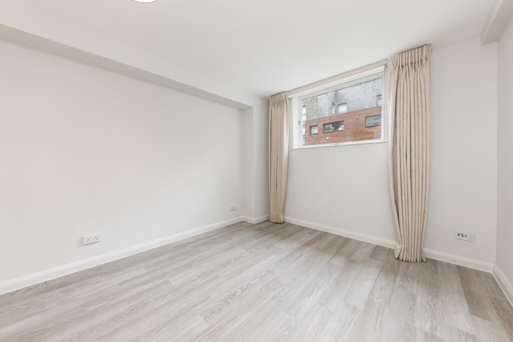 Fordie House - F4...