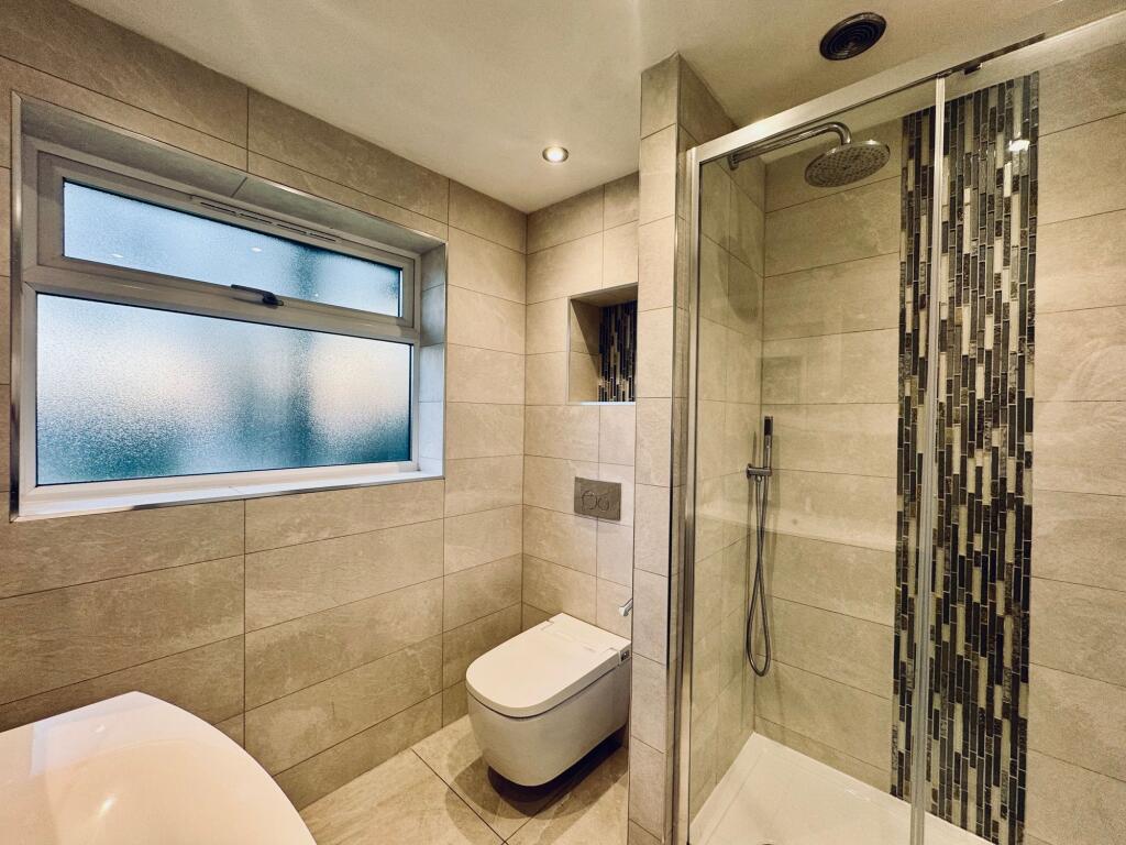 Family Shower Room