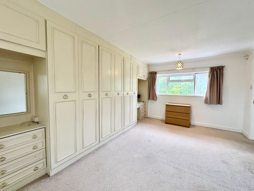 Double Bedroom (1...