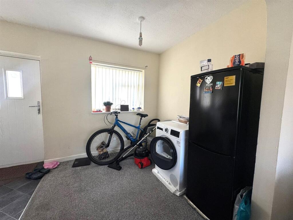 WhatsApp Image 2025-12-16 at 15.25.10 (1).jpeg