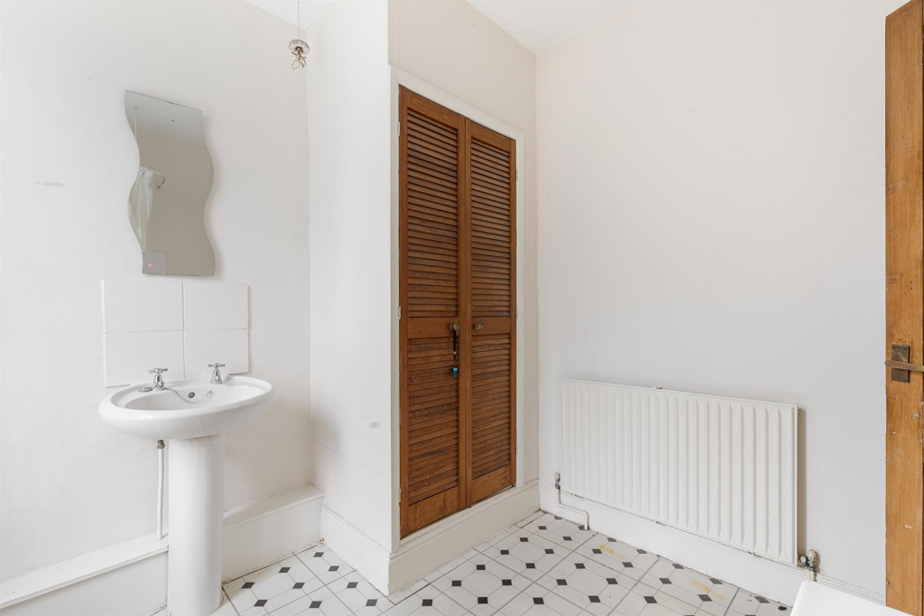 5 Longfield Rd, Sheffield 12_297.png