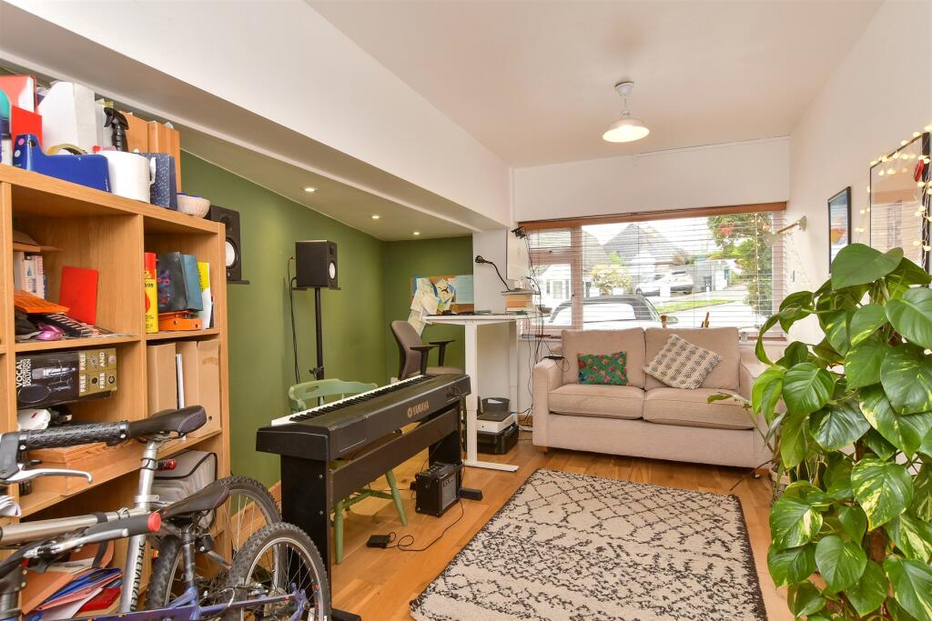 Studio/ Office