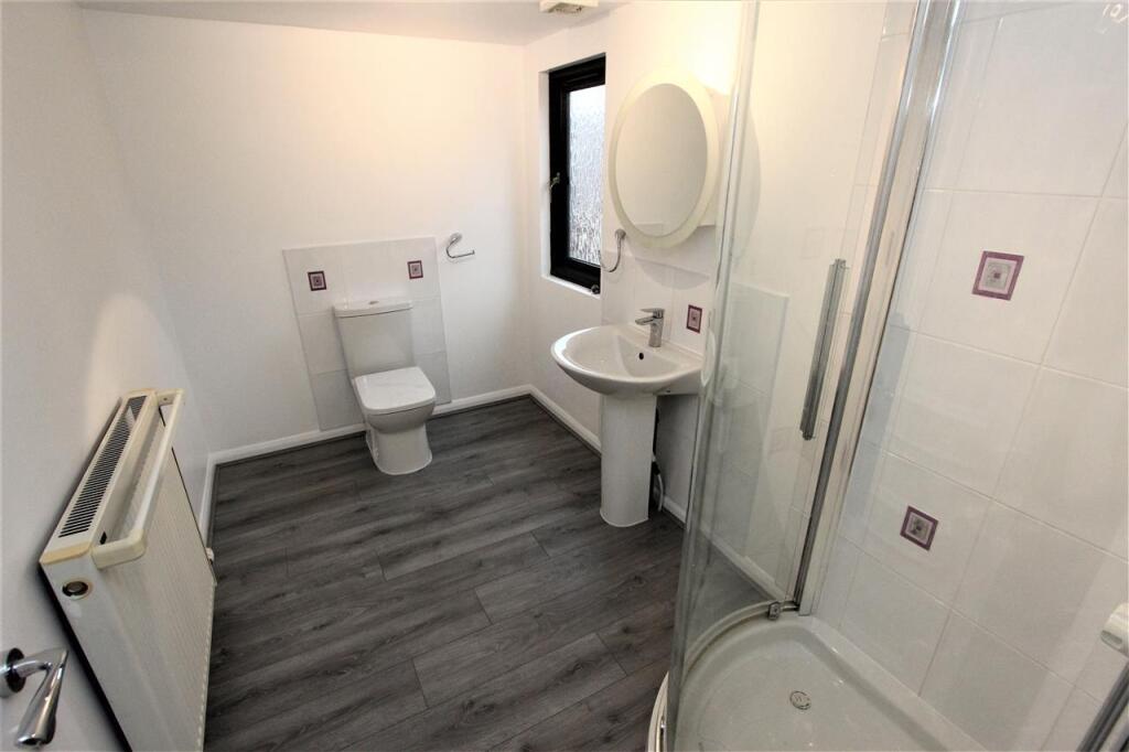 Bathroom 1st Floor