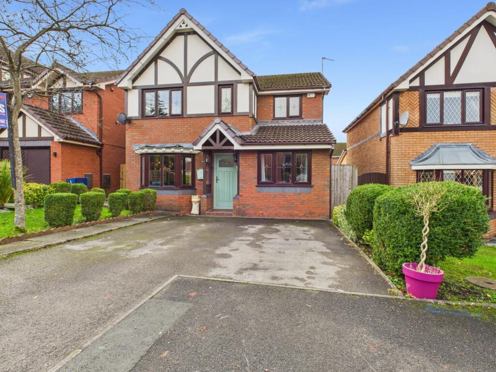 CAM03729G0-PR0185-STILL035