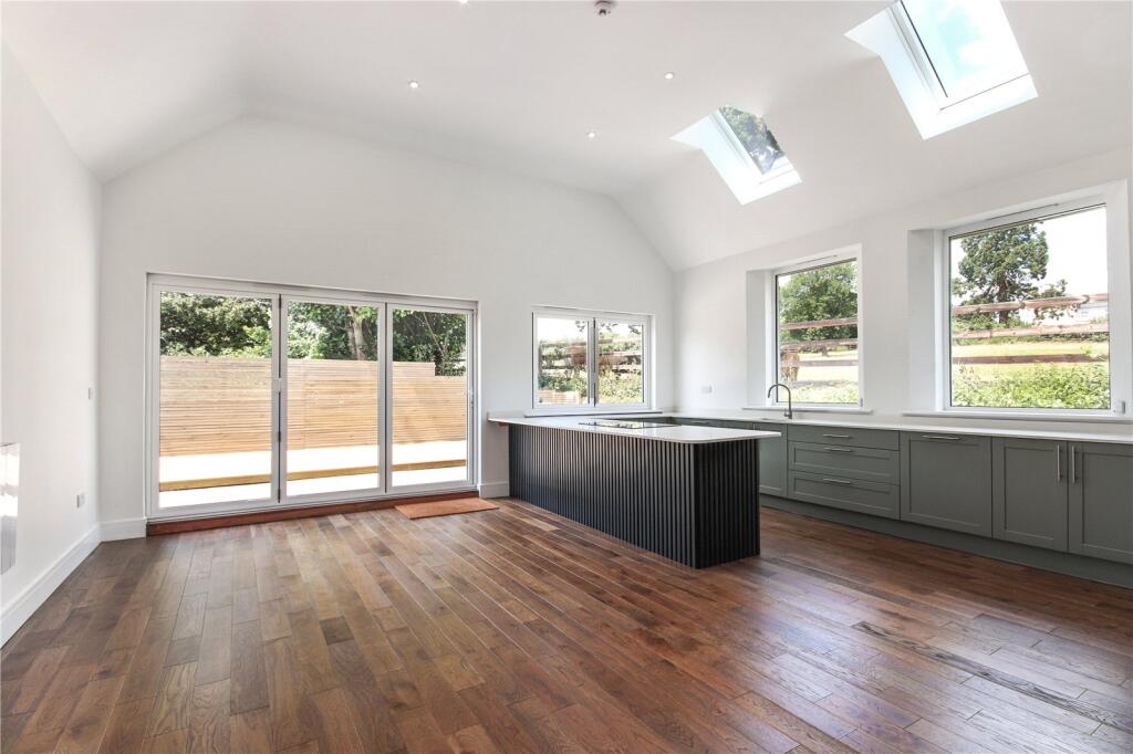 Kitchen/Breakfast Rm