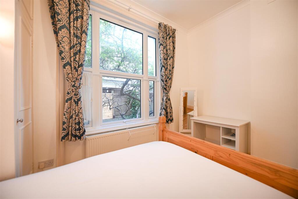 Bedroom                 .jpg