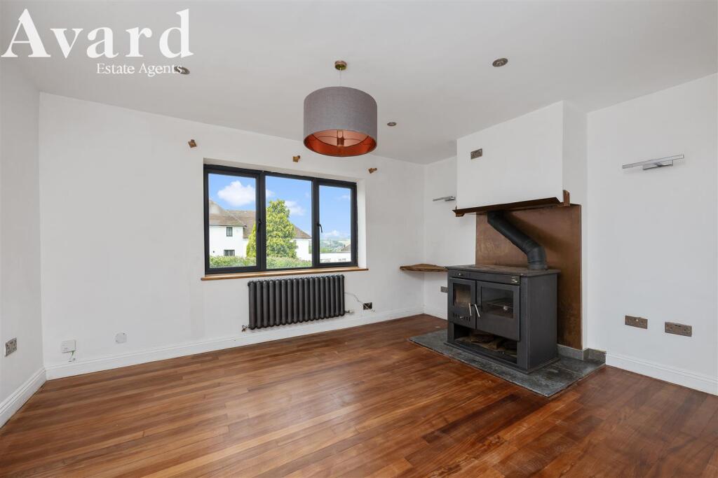 Warnham Rise_9-013.jpg