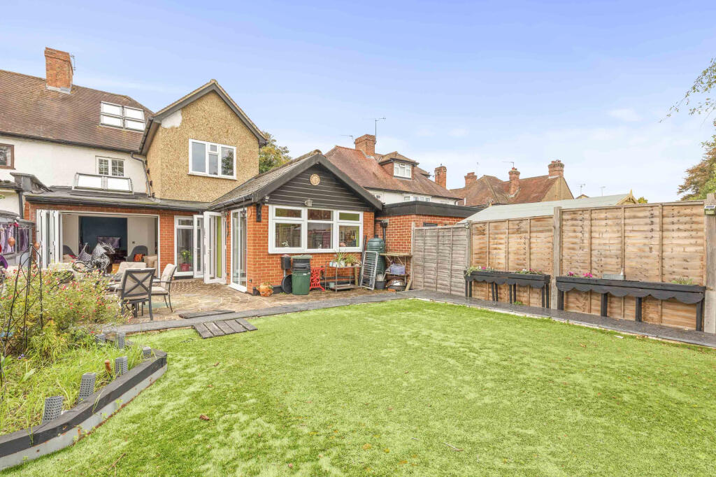 145 Courthouse Road, SL6 6HY (LOW RES)-17