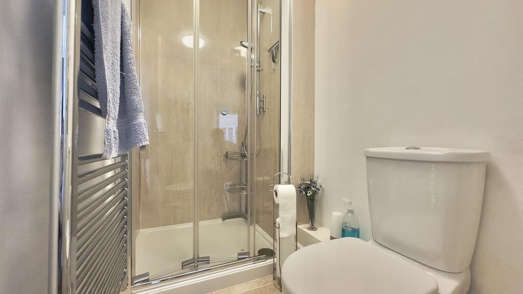 112068E7-DAF7-41D...