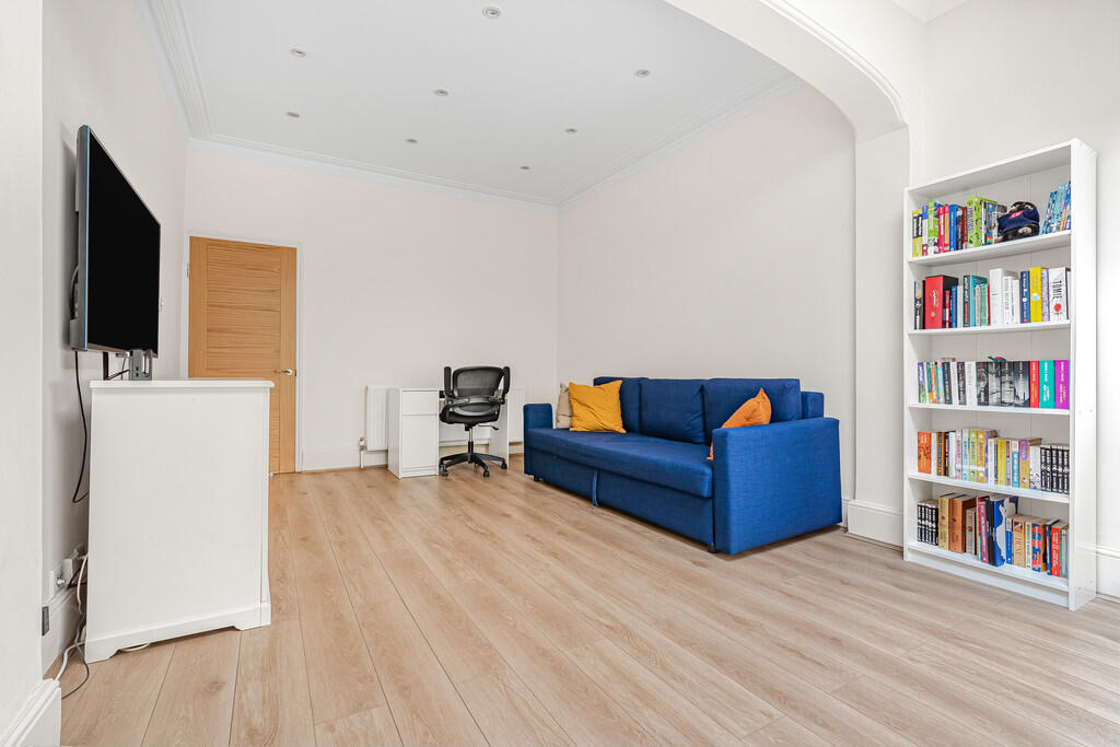 15 Gloucester Rd-...