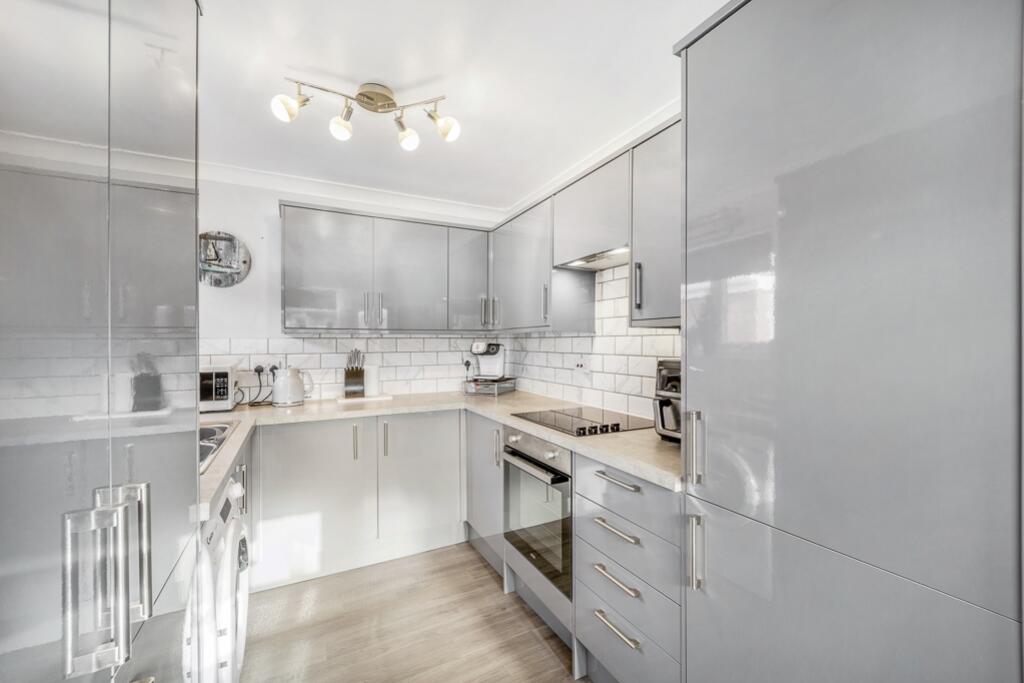 42 Holmes Road (Stickney)-11