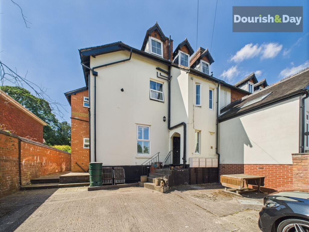 Rear Elevation / Parking