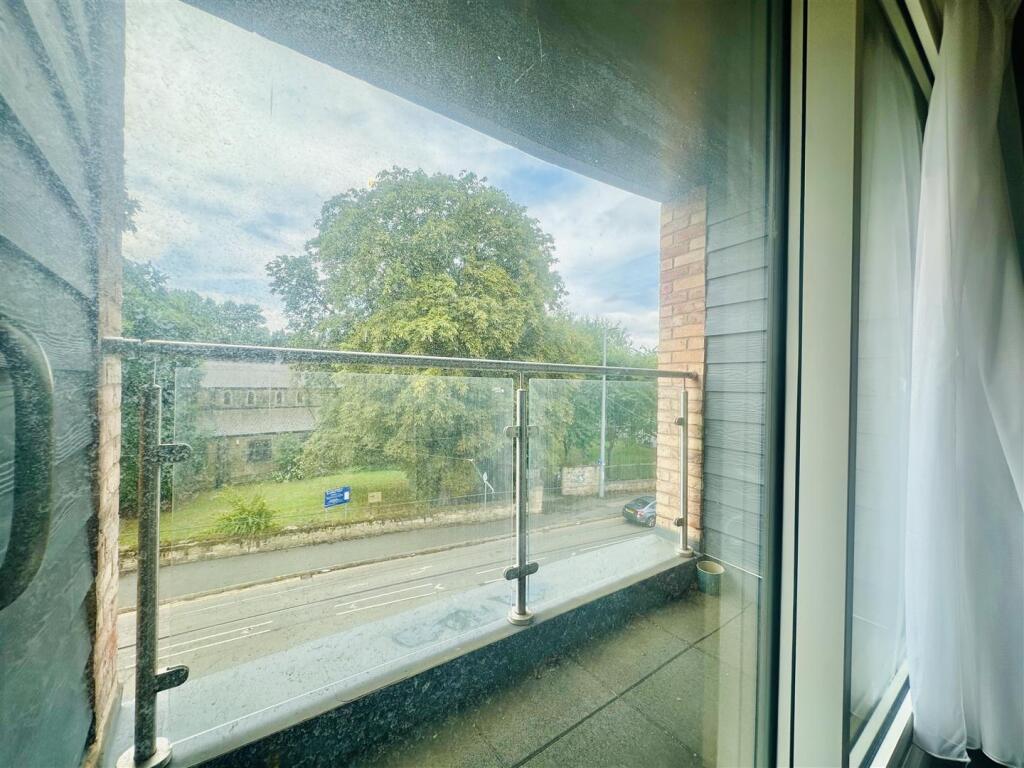 image00009.jpeg