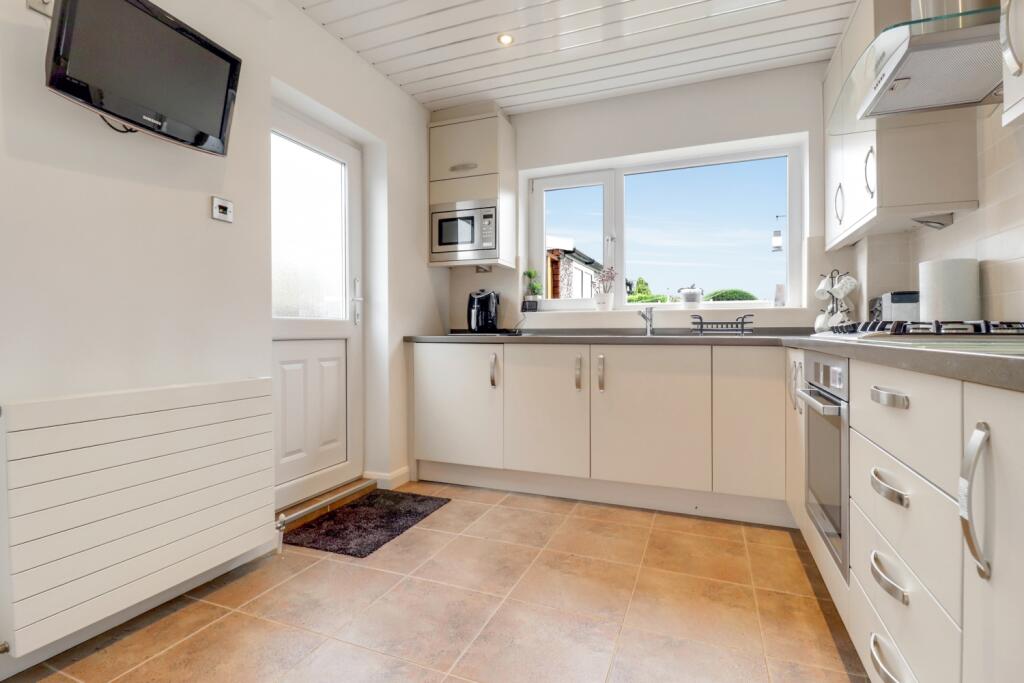 8- Julia Michel EweMove Pontefract