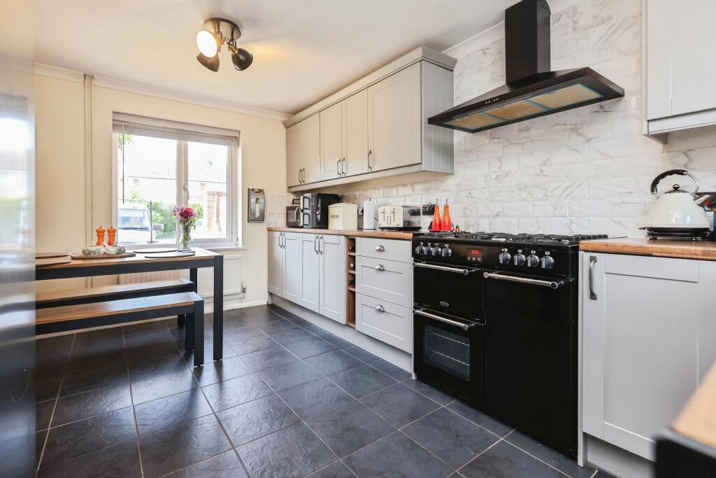 8temesideclosewr158ub-15