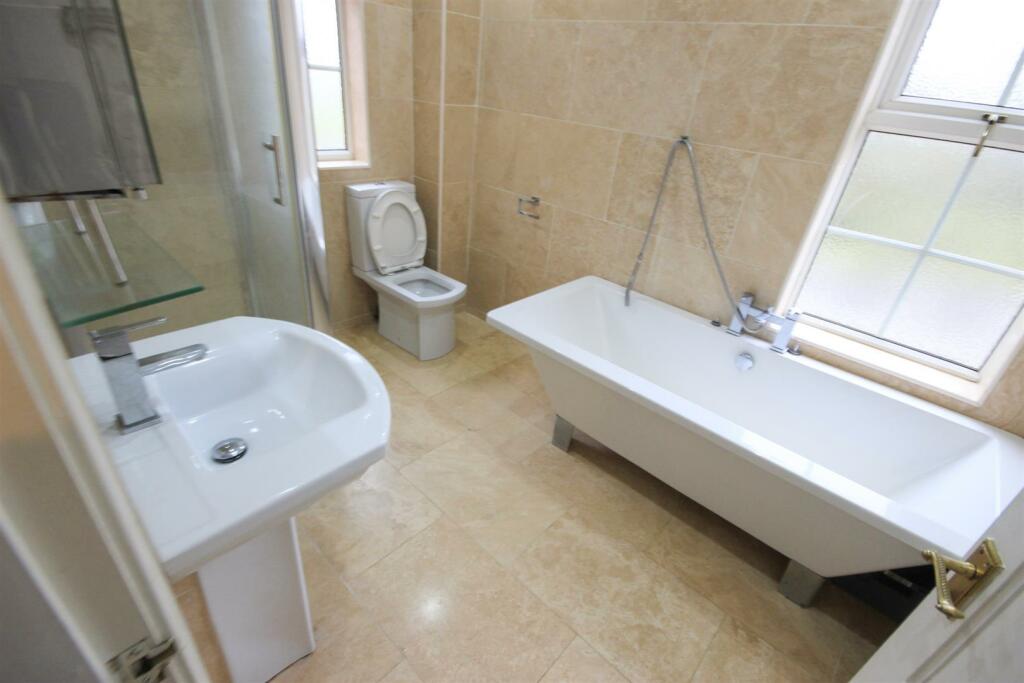 HOUSE BATHROOM
