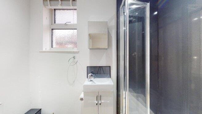 blenheim-gardens-nw2-4nt-982925