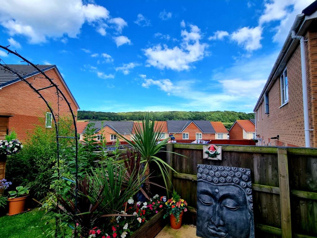 1eb8fdbd-891a-4a56-b98c-a3006079eebc