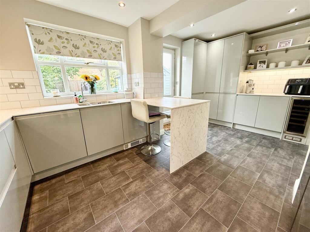 kitchen breakfast room