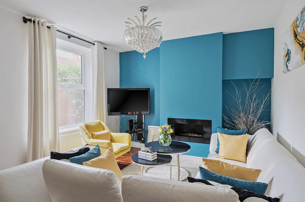 1332641-15-689491...