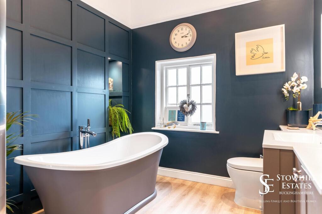 Family bathroom
