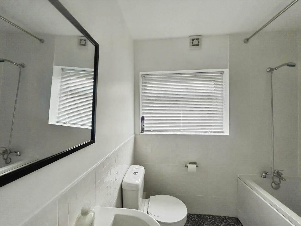 77f56fbd-WhatsApp 20Image 202025-10-23 20at 2012.2