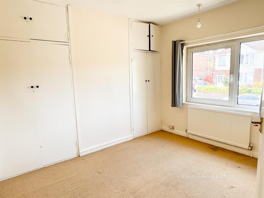 15 Hillside Ave Kettering-10.jpg