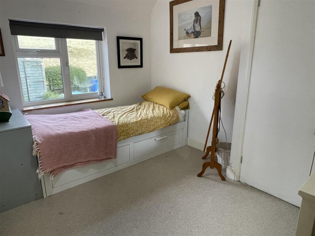 Bedroom 3.JPG