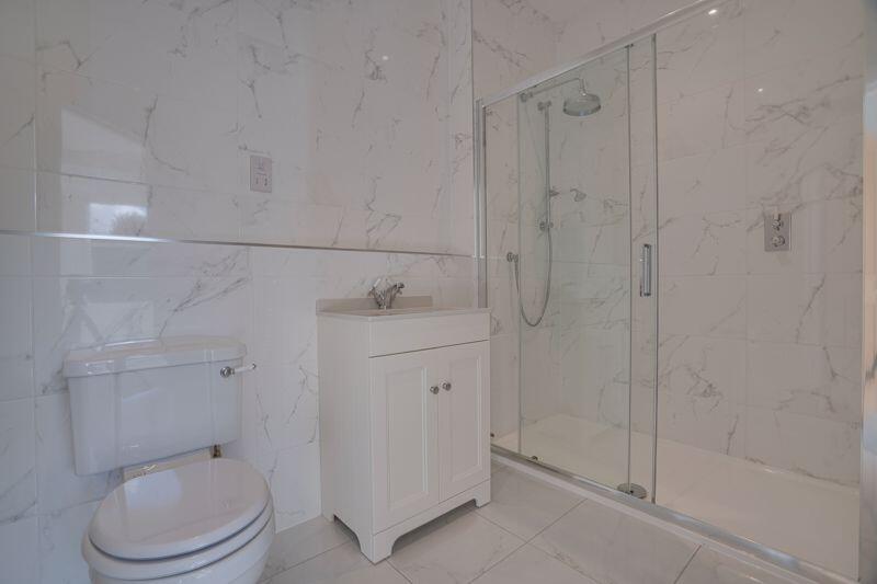 Master En-Suite
