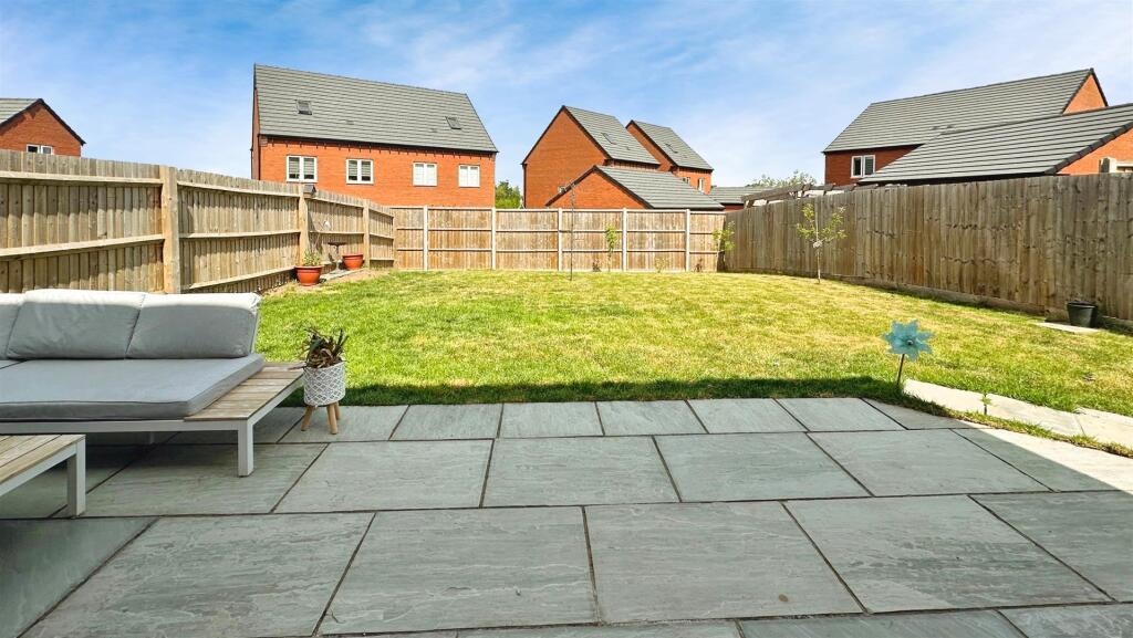 99727ec1--452F-BFD5-625DBC93DD09-15878-00000575CD6