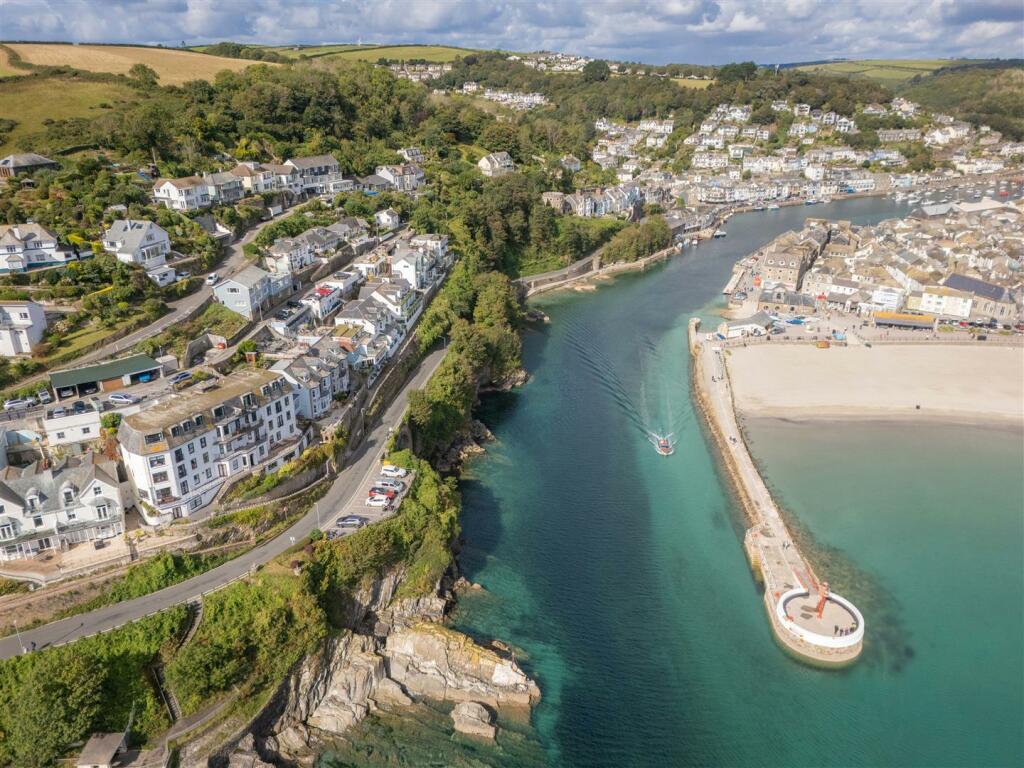 Parry 5 Rock Towers Looe-25.jpg