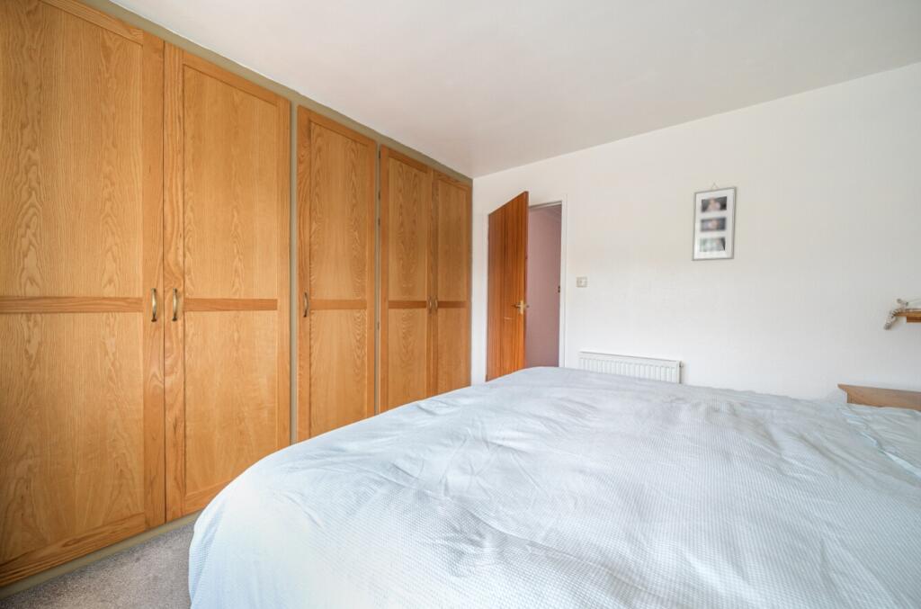 1364324-7-68e7c795ef509