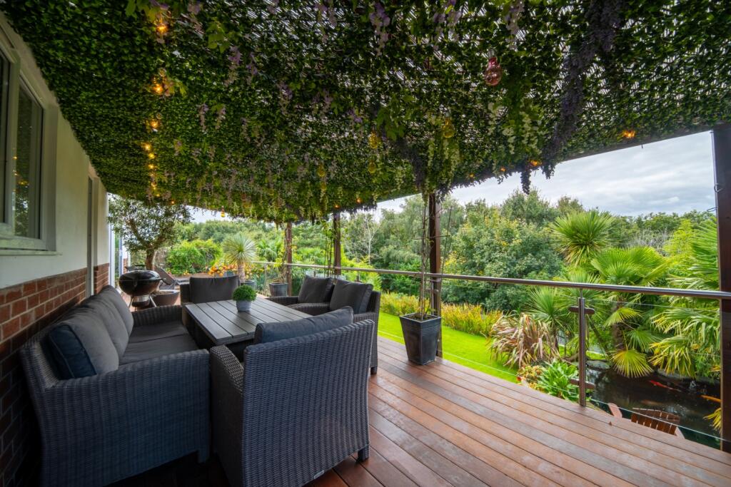 Cedar decked patio